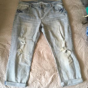 Boyfriend Straight Distressed Jeans
